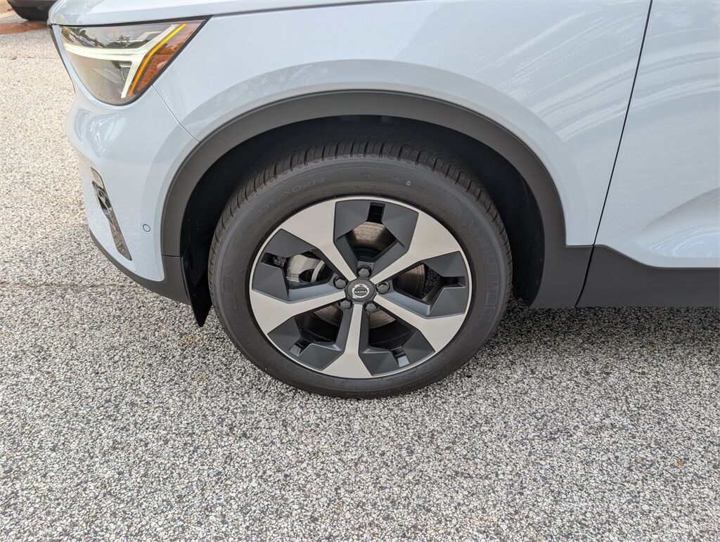 2026 Volvo XC40 B5 Plus Hunt Valley MD