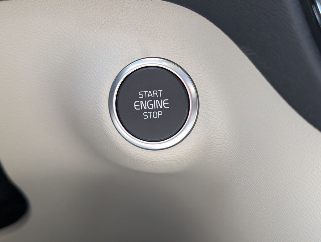 2026 Volvo XC40 B5 Plus Hunt Valley MD
