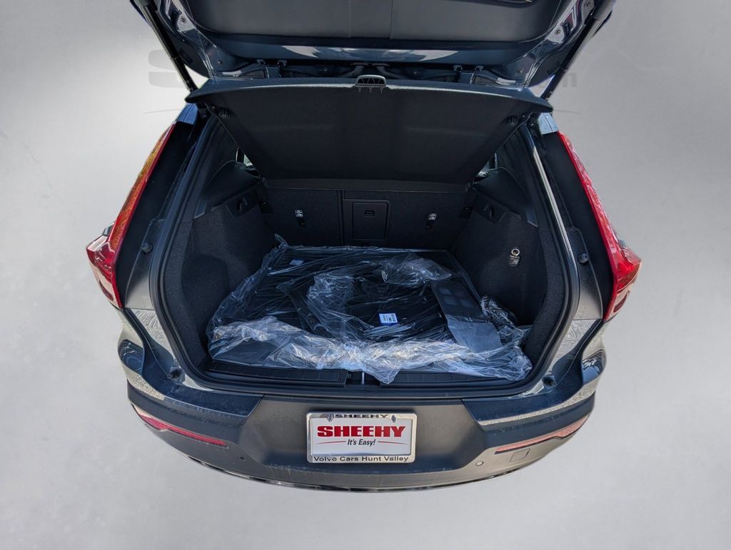 2026 Volvo XC40 B5 Plus Hunt Valley MD