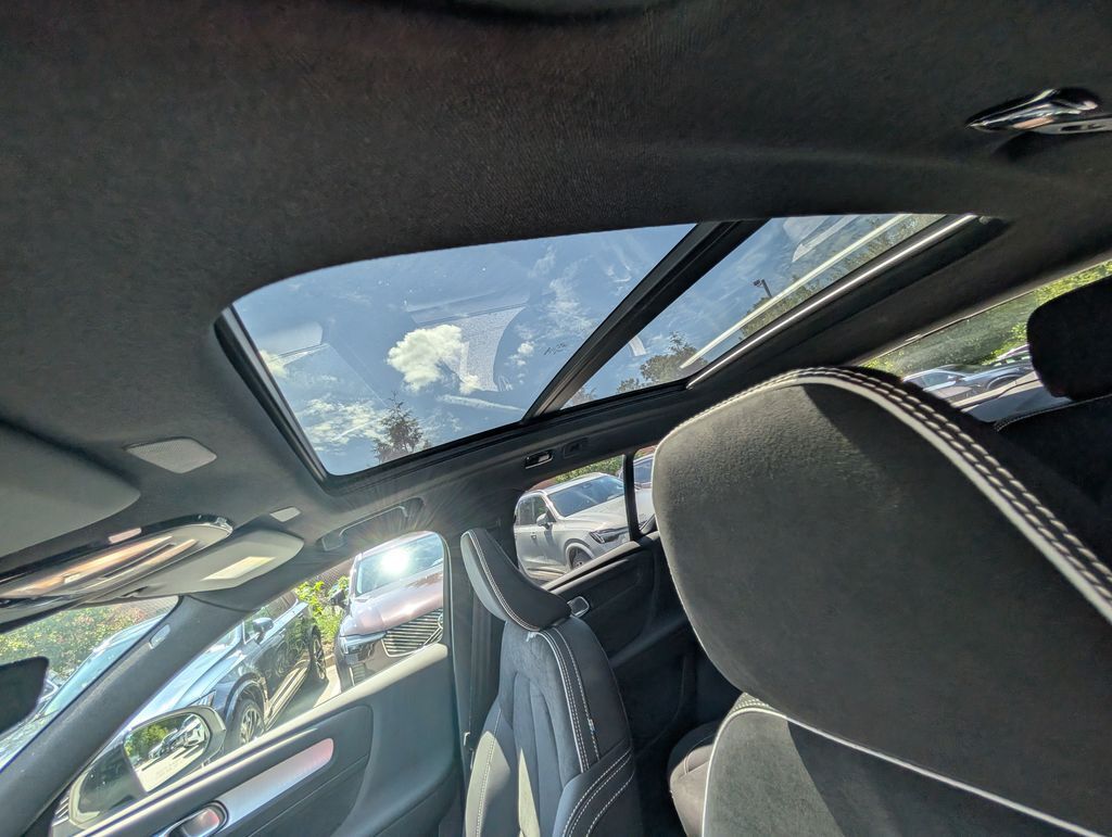 2026 Volvo XC40 B5 Ultra Black Edition Hunt Valley MD