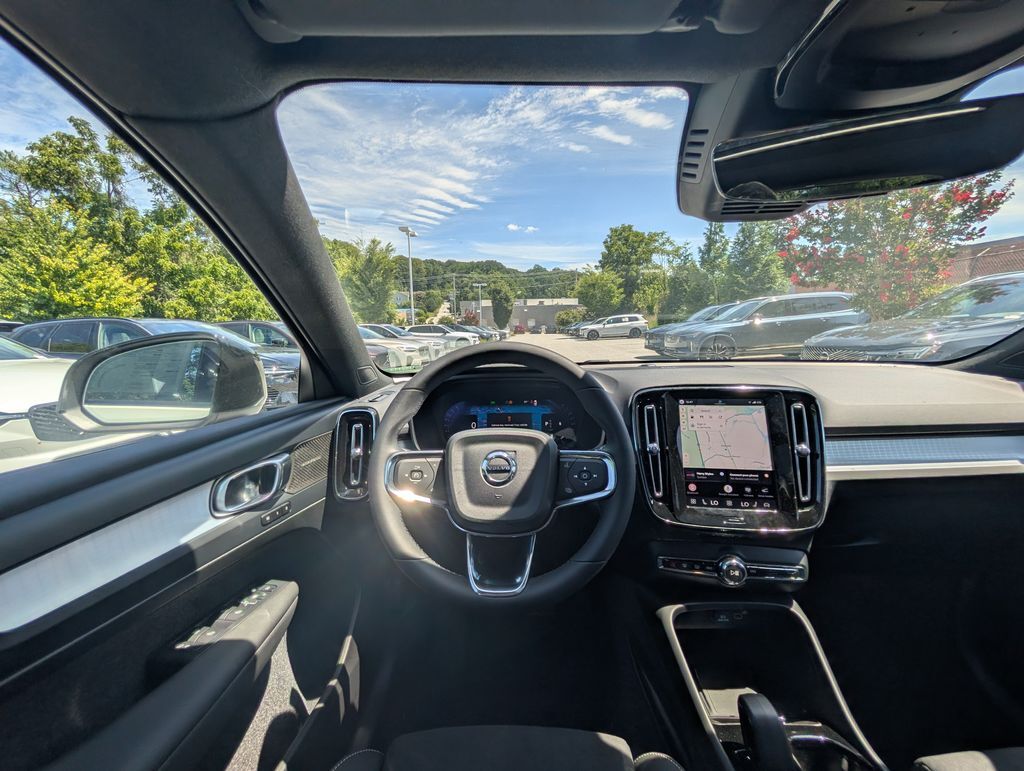 2026 Volvo XC40 B5 Ultra Black Edition Hunt Valley MD