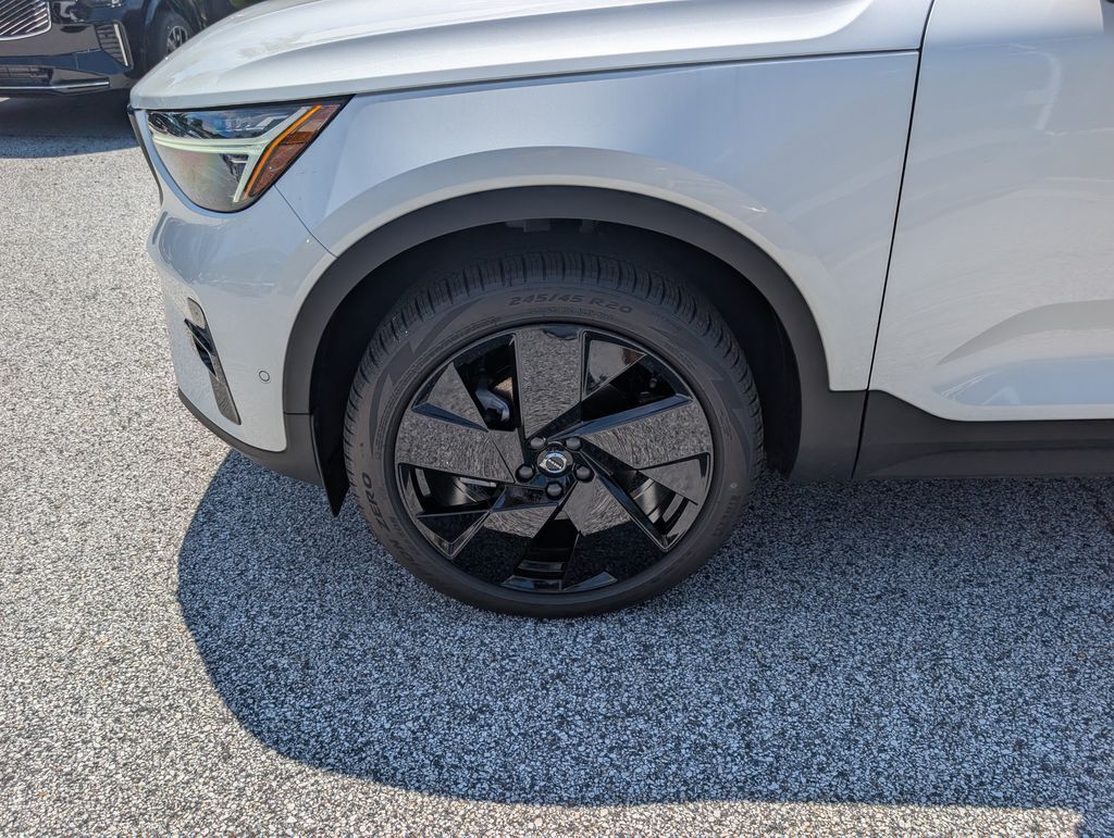 2026 Volvo XC40 B5 Ultra Black Edition Hunt Valley MD