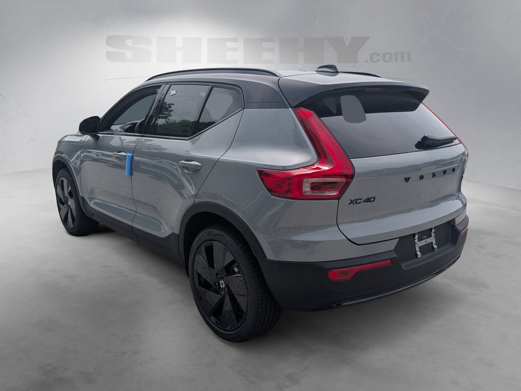 2026 Volvo XC40 B5 Ultra Black Edition Hunt Valley MD