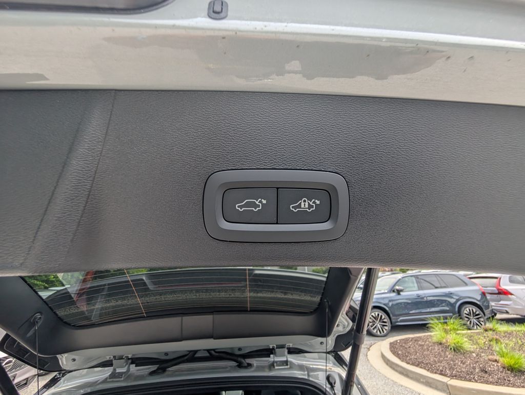 2026 Volvo XC40 B5 Ultra Black Edition Hunt Valley MD