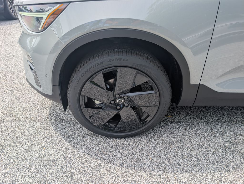2026 Volvo XC40 B5 Ultra Black Edition Hunt Valley MD
