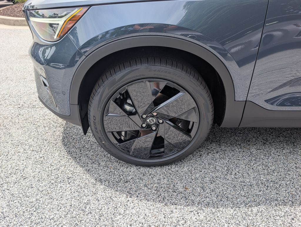 2026 Volvo XC40 B5 Ultra Black Edition Hunt Valley MD