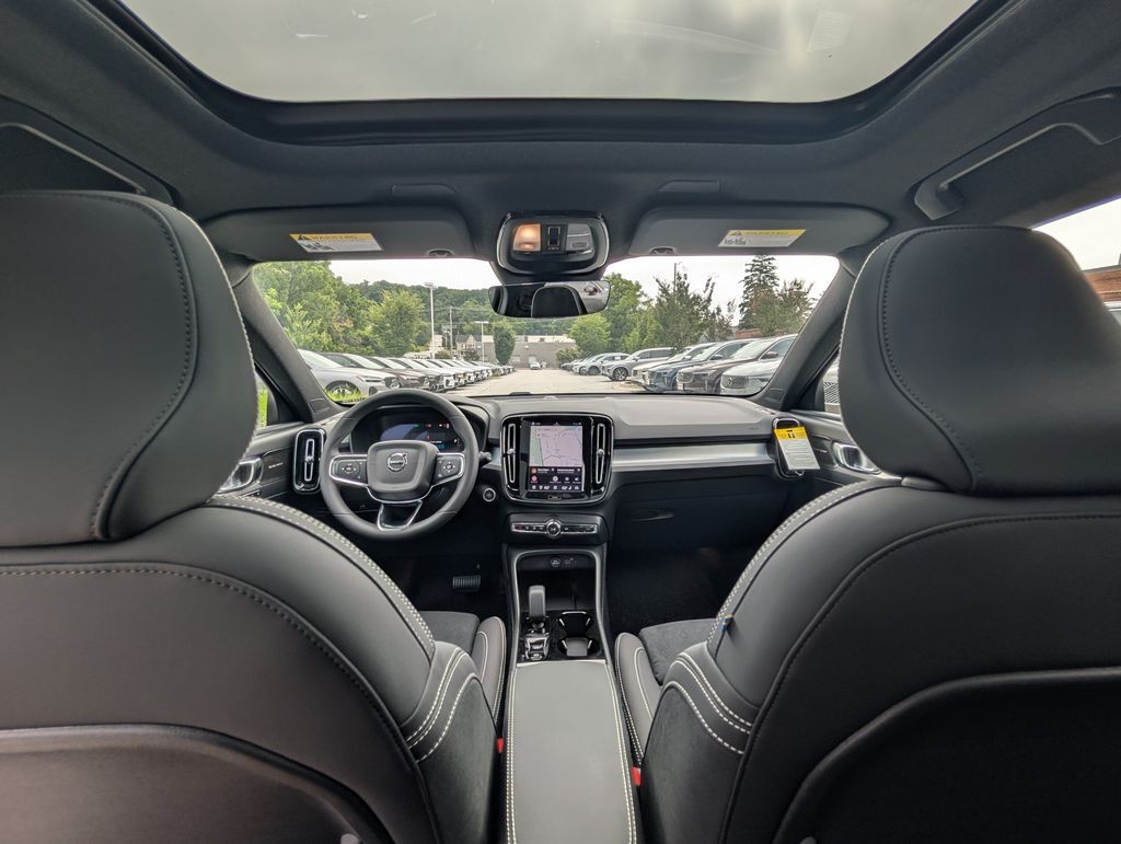 2026 Volvo XC40 B5 Ultra Black Edition Hunt Valley MD