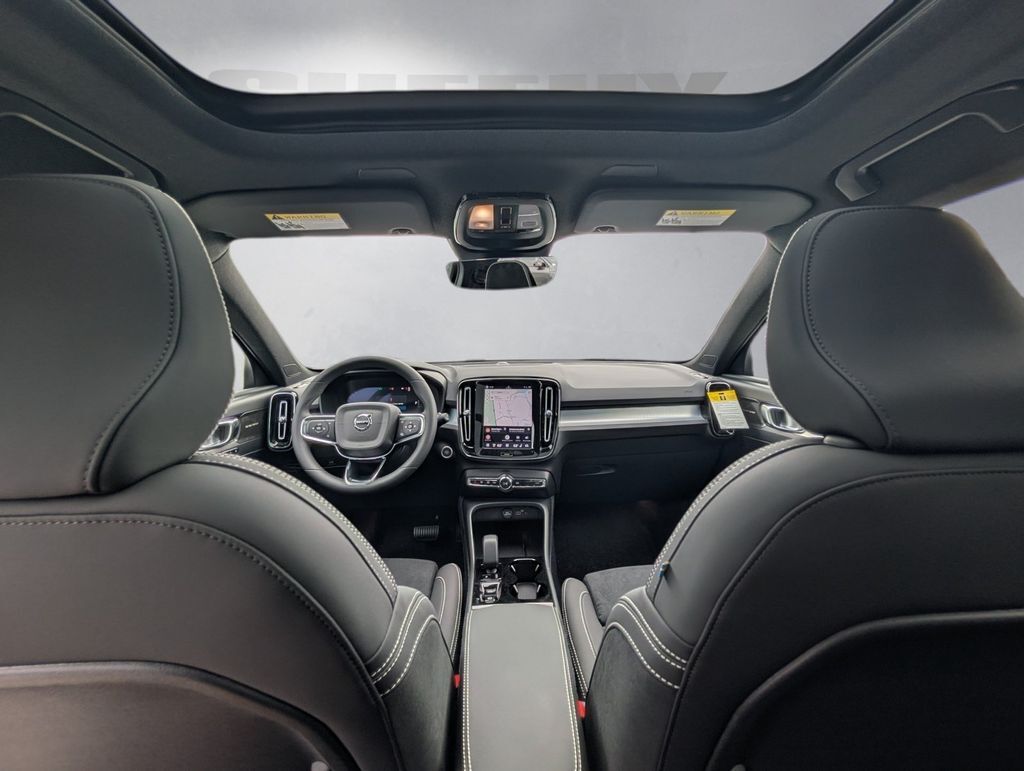 2026 Volvo XC40 B5 Ultra Black Edition Hunt Valley MD