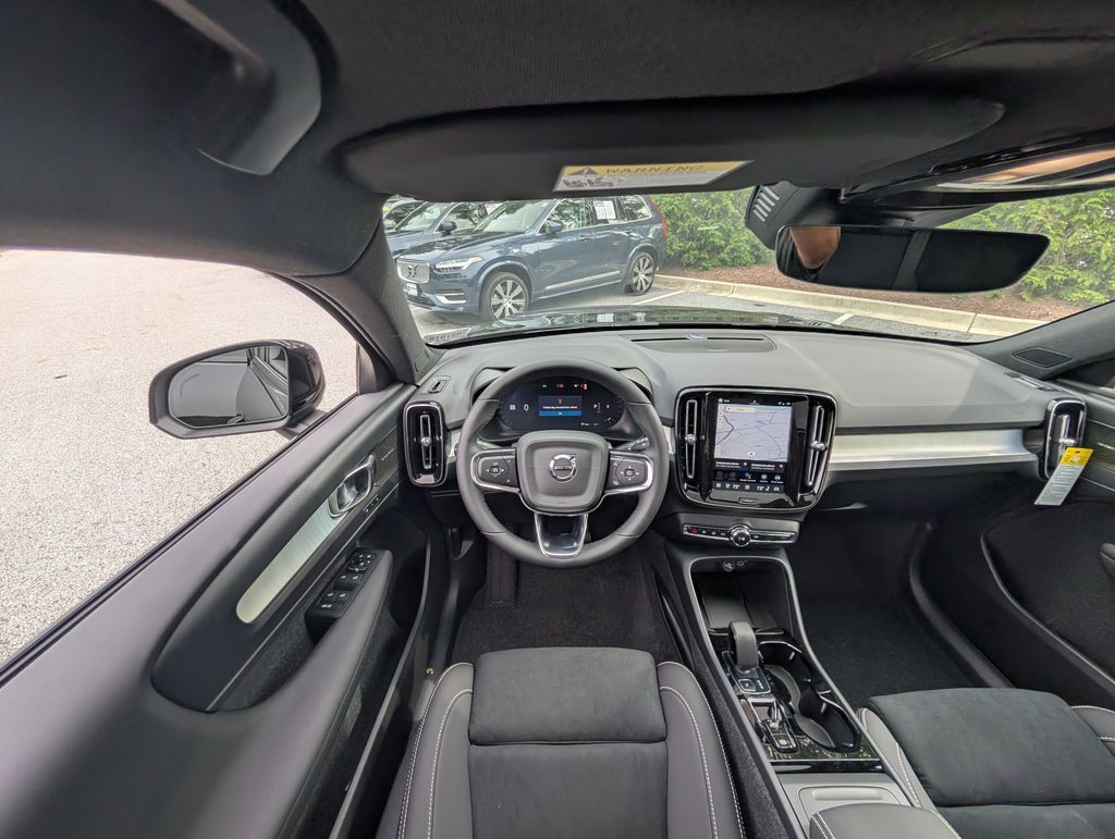 2026 Volvo XC40 B5 Ultra Black Edition Hunt Valley MD