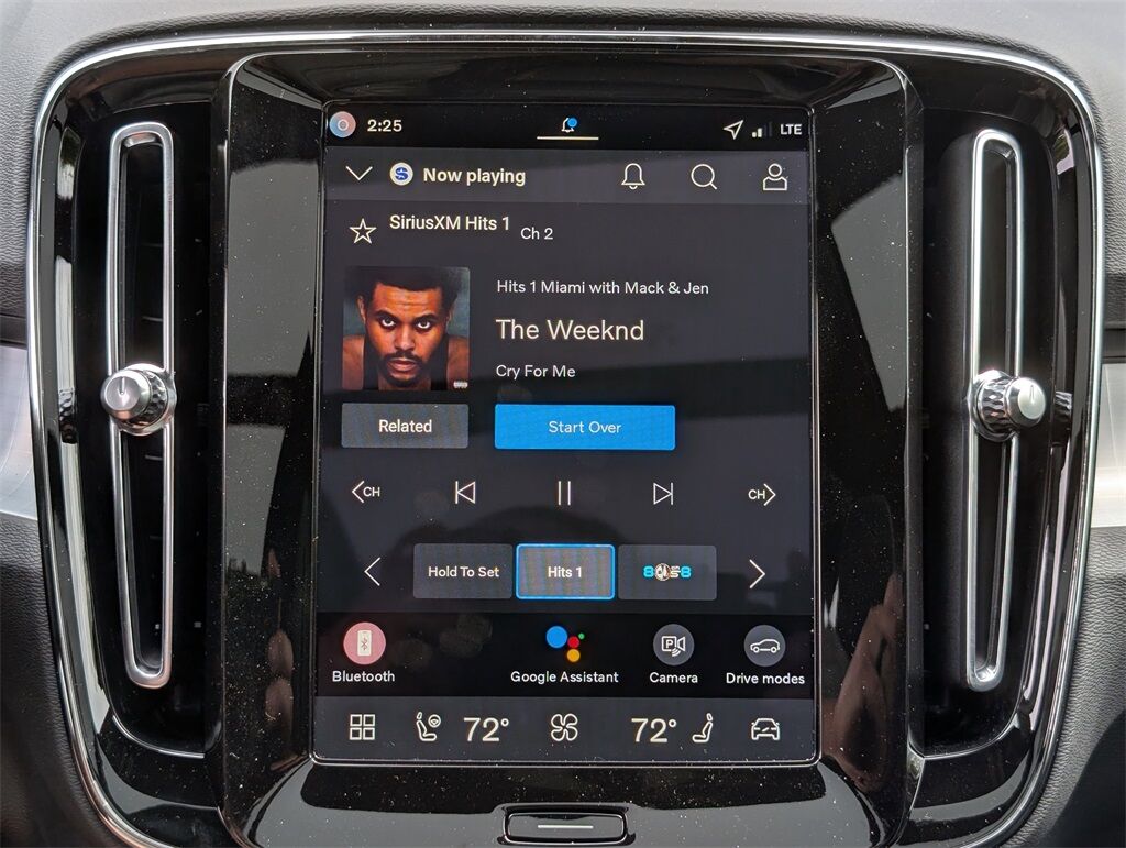 2026 Volvo XC40 B5 Ultra Black Edition Hunt Valley MD