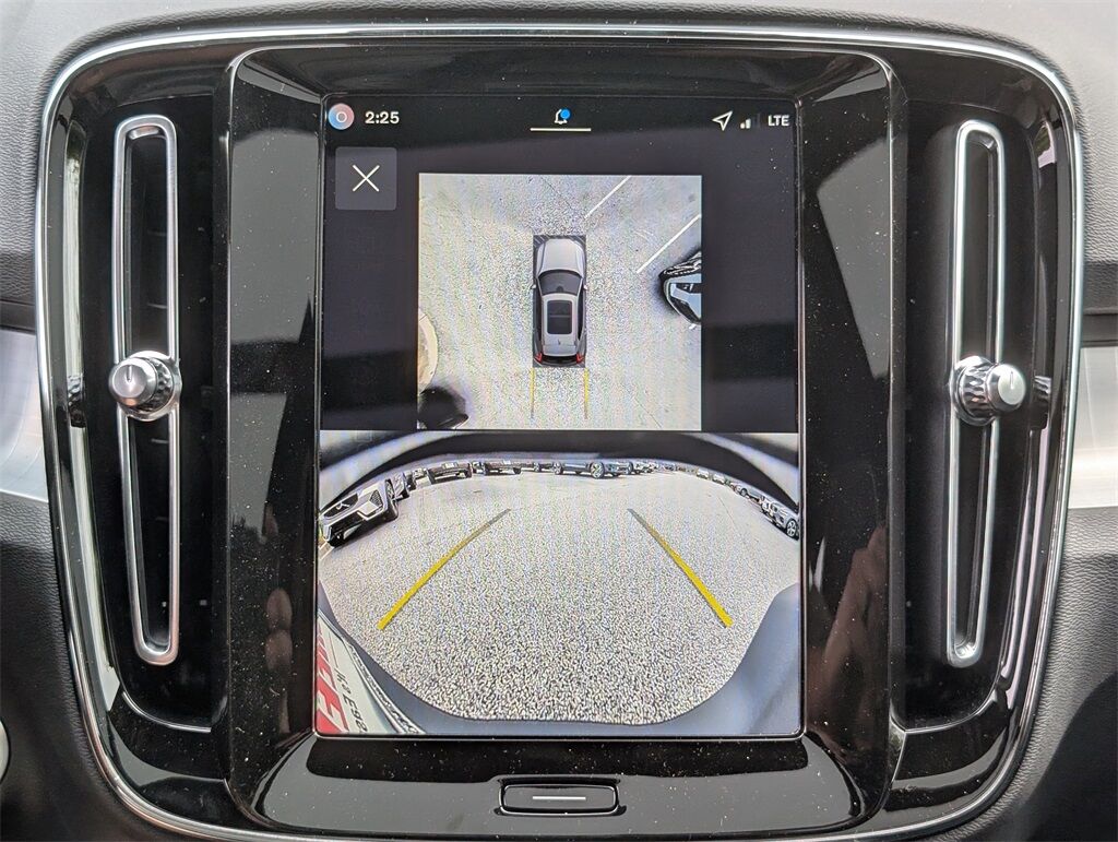 2026 Volvo XC40 B5 Ultra Black Edition Hunt Valley MD