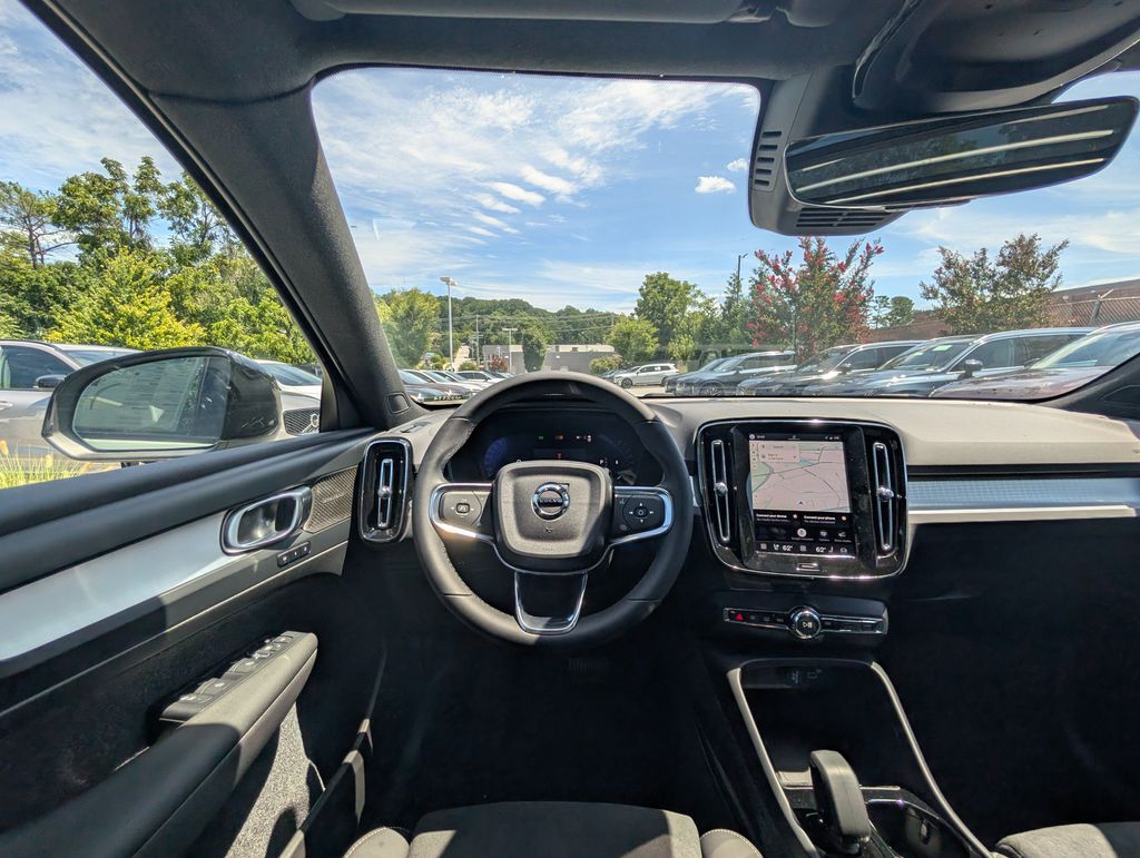 2026 Volvo XC40 B5 Ultra Black Edition Hunt Valley MD
