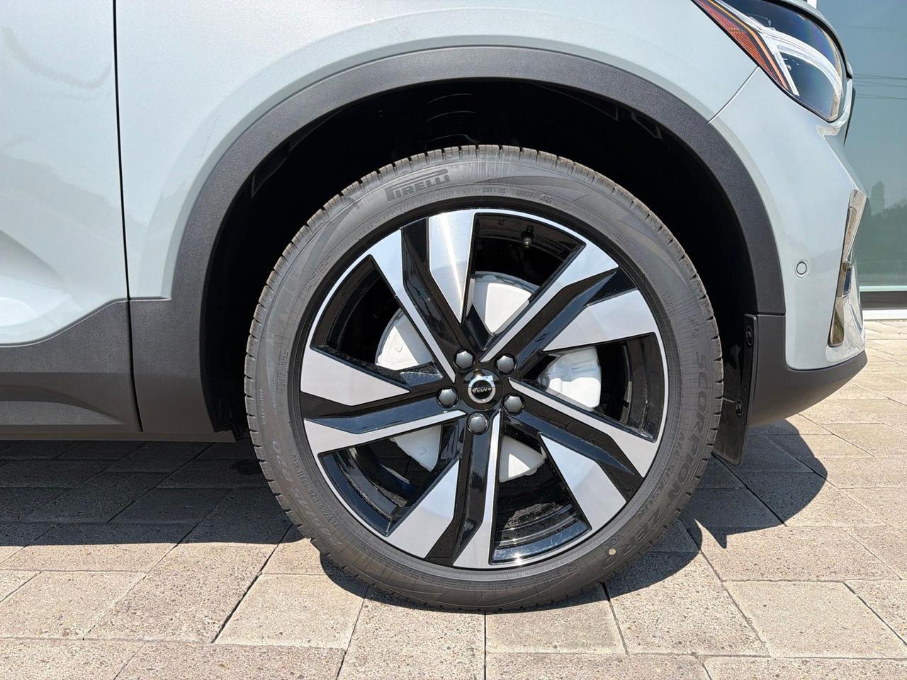 2026 Volvo XC40 B5 Ultra Bend OR