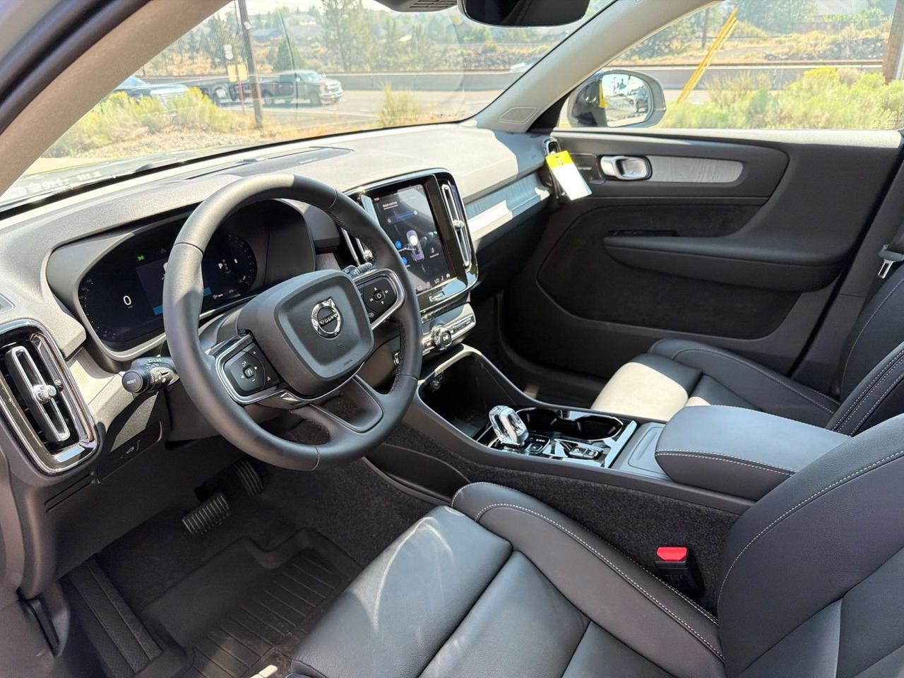 2026 Volvo XC40 B5 Ultra Bend OR