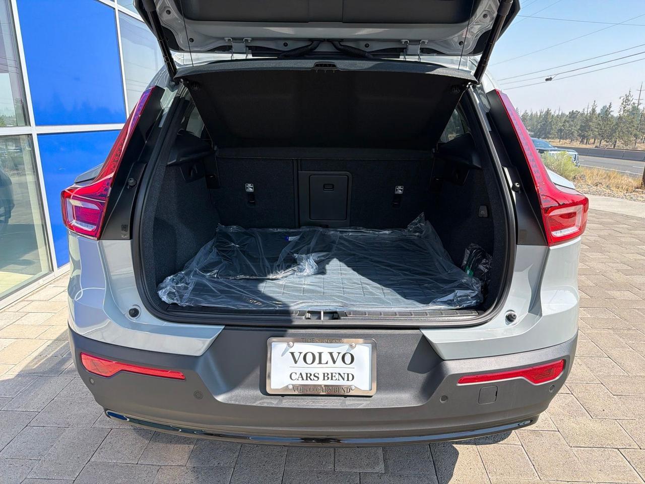 2026 Volvo XC40 B5 Ultra Bend OR