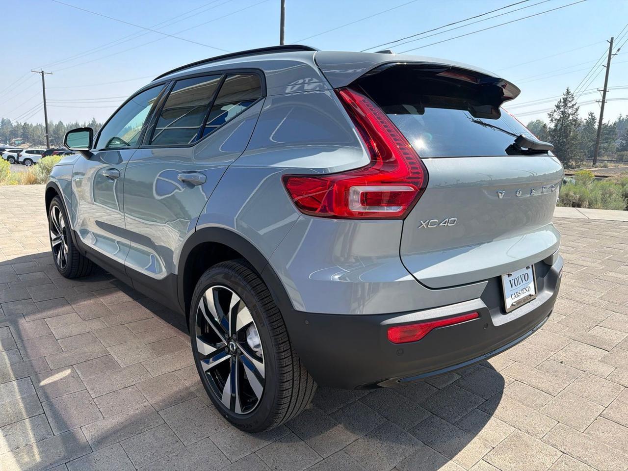 2026 Volvo XC40 B5 Ultra Bend OR