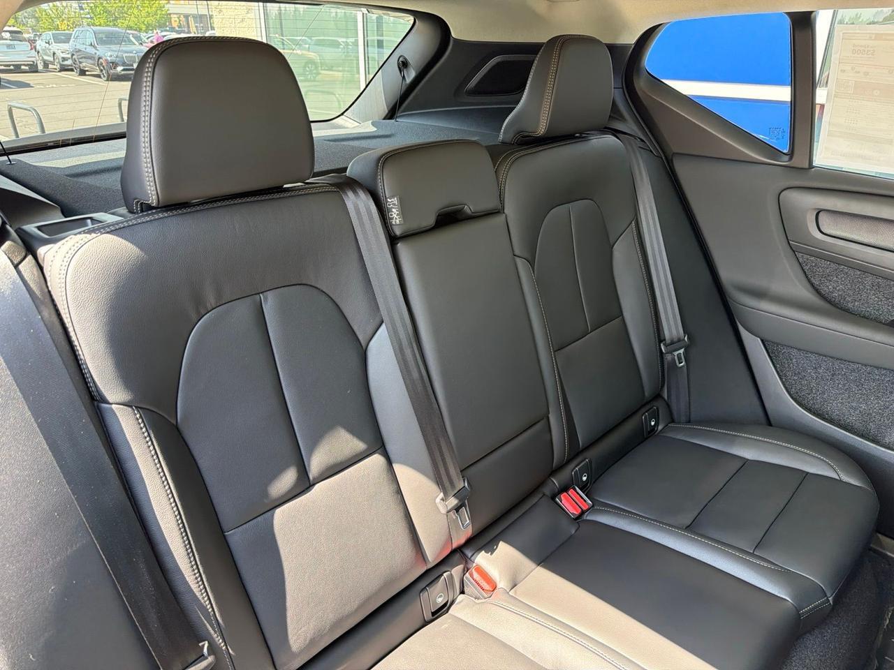 2026 Volvo XC40 B5 Ultra Bend OR