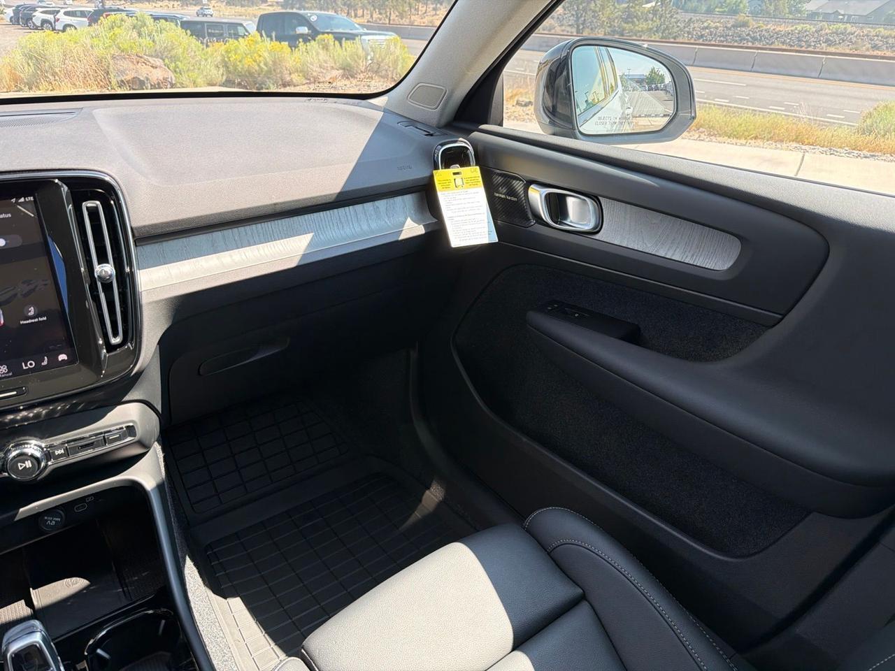 2026 Volvo XC40 B5 Ultra Bend OR