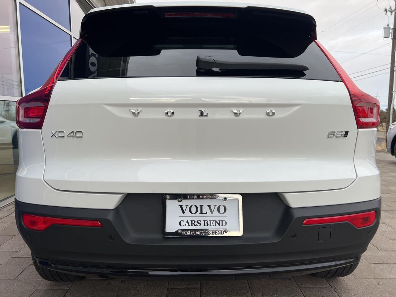 2026 Volvo XC40 B5 Ultra Bend OR