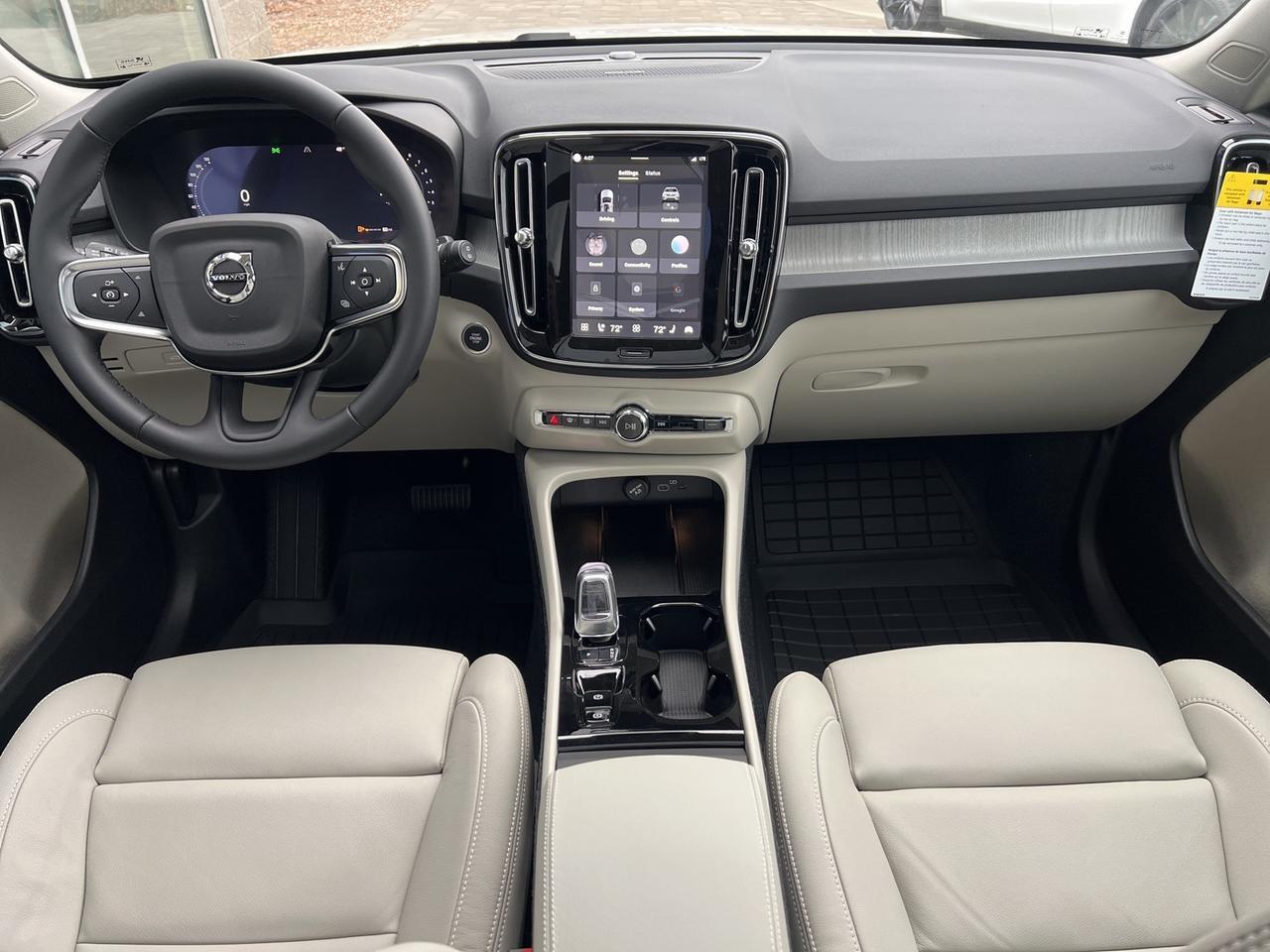 2026 Volvo XC40 B5 Ultra Bend OR