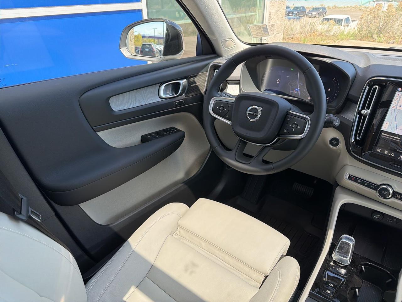 2026 Volvo XC40 B5 Ultra Bend OR