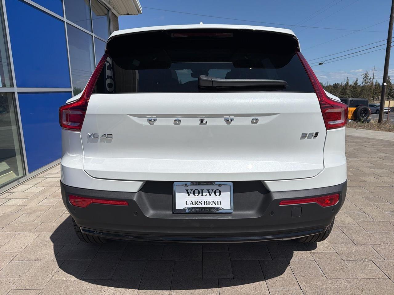 2026 Volvo XC40 B5 Ultra Bend OR