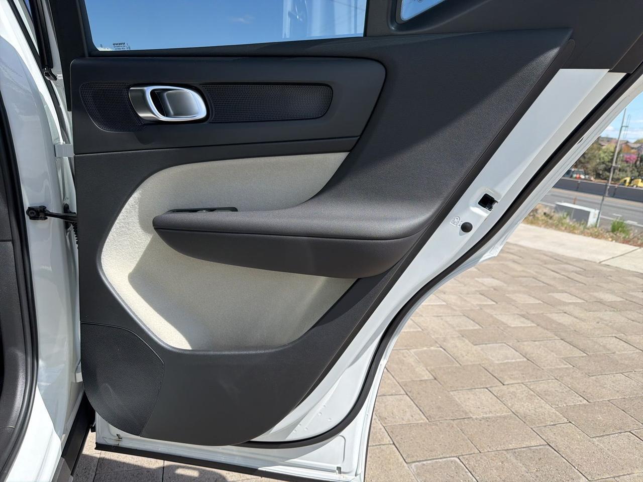 2026 Volvo XC40 B5 Ultra Bend OR