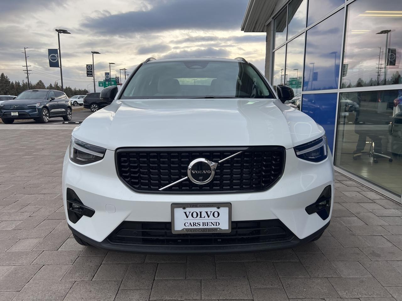 2026 Volvo XC40 B5 Ultra Bend OR