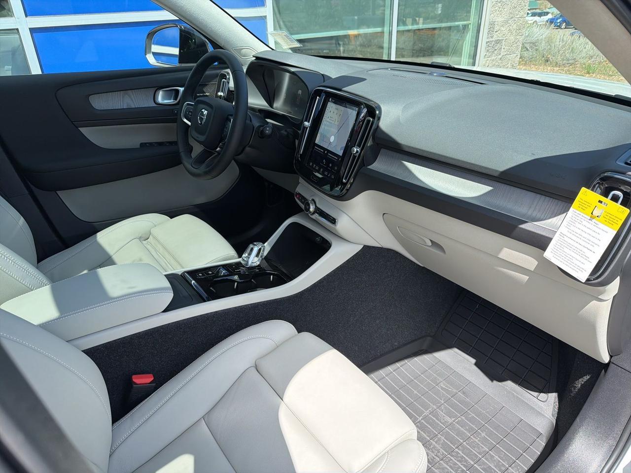 2026 Volvo XC40 B5 Ultra Bend OR