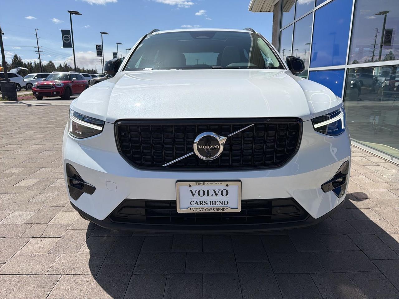 2026 Volvo XC40 B5 Ultra Bend OR