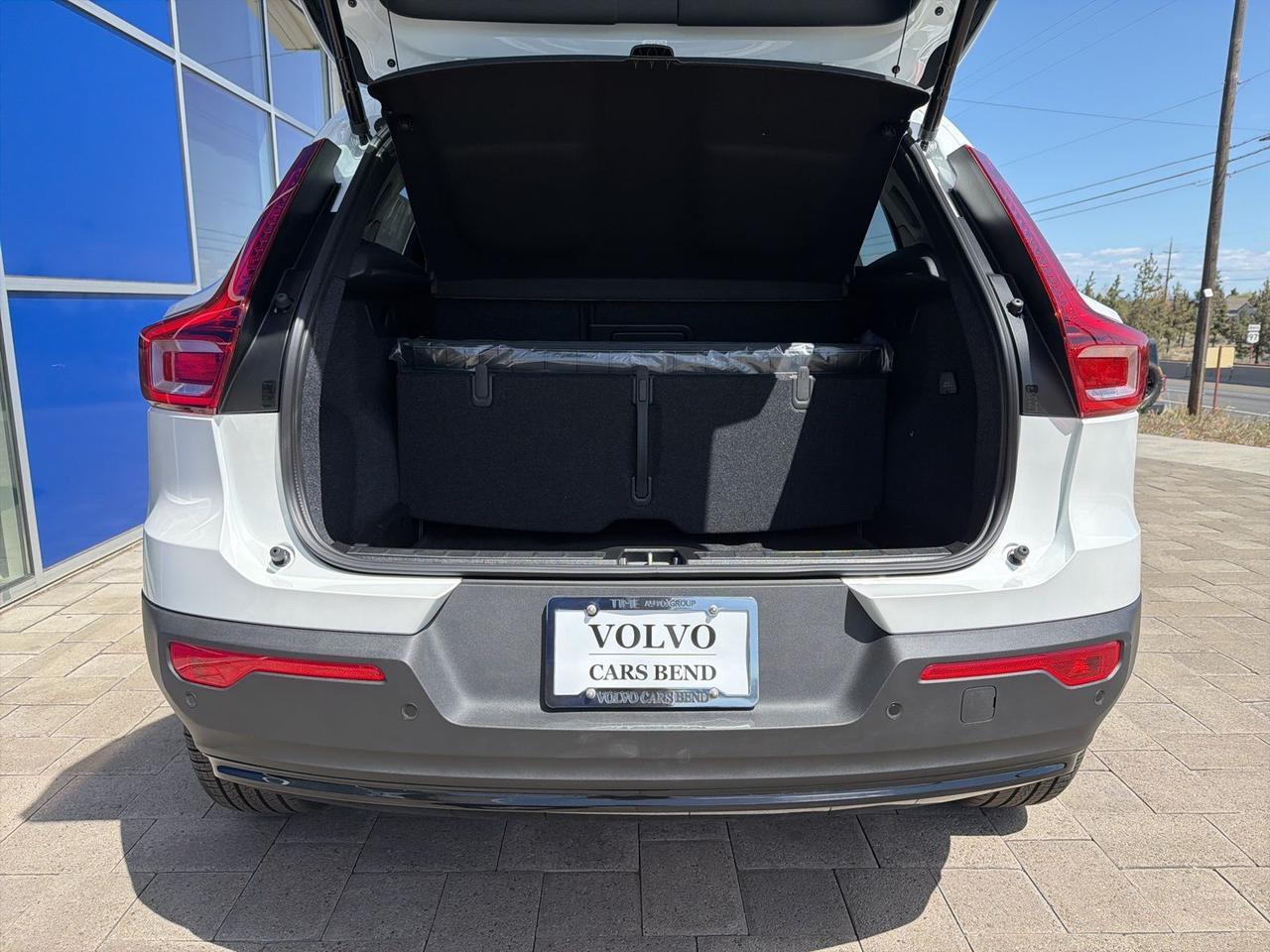 2026 Volvo XC40 B5 Ultra Bend OR