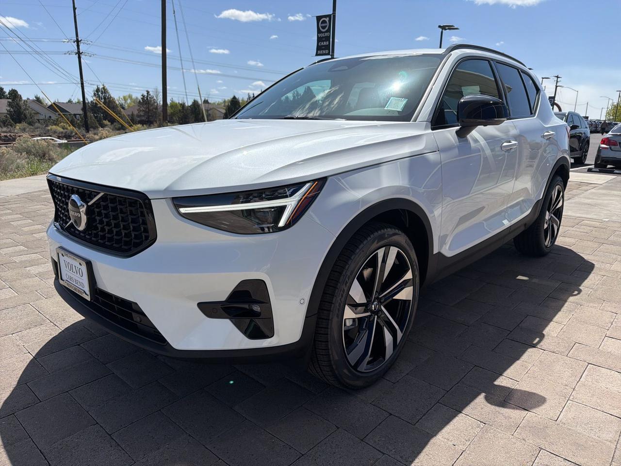2026 Volvo XC40 B5 Ultra Bend OR