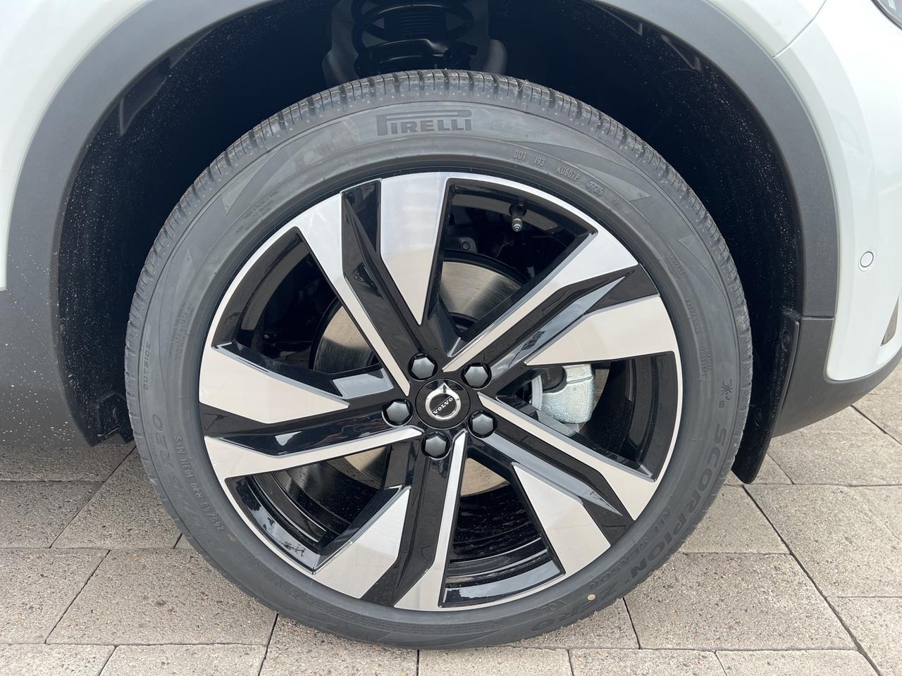 2026 Volvo XC40 B5 Ultra Bend OR