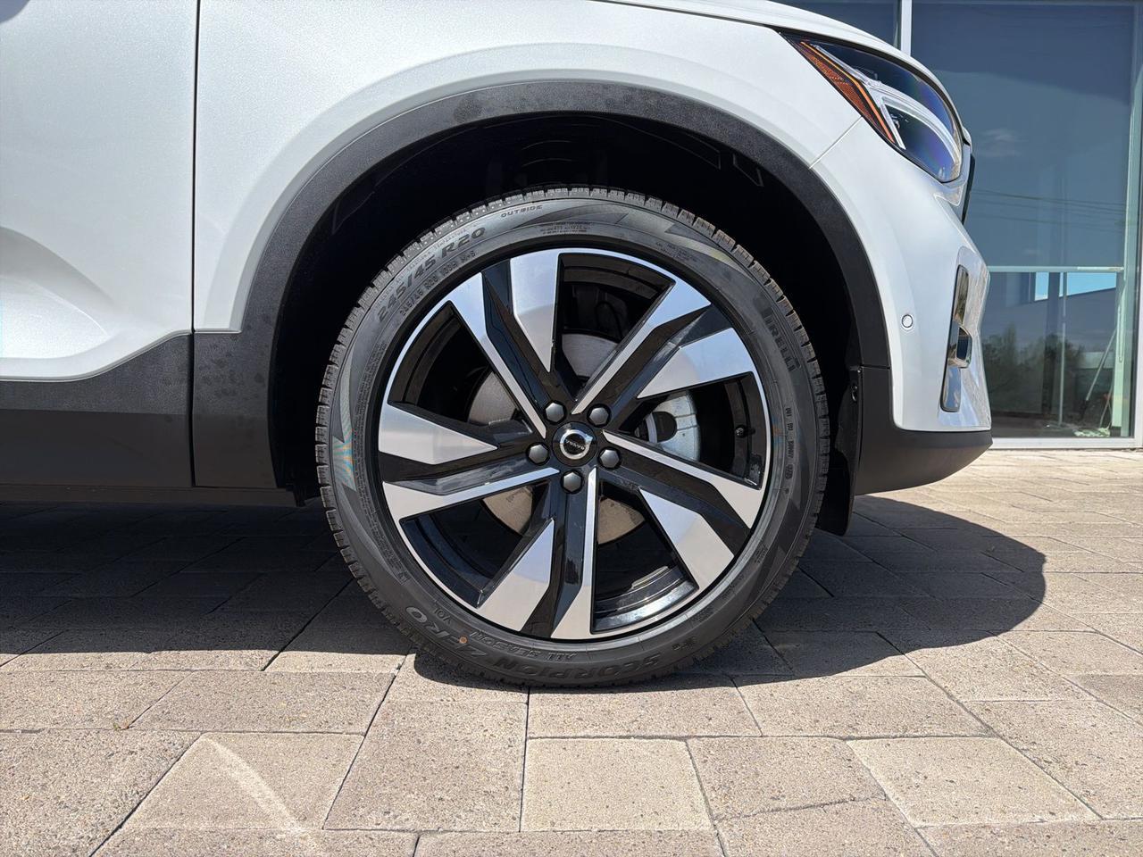 2026 Volvo XC40 B5 Ultra Bend OR