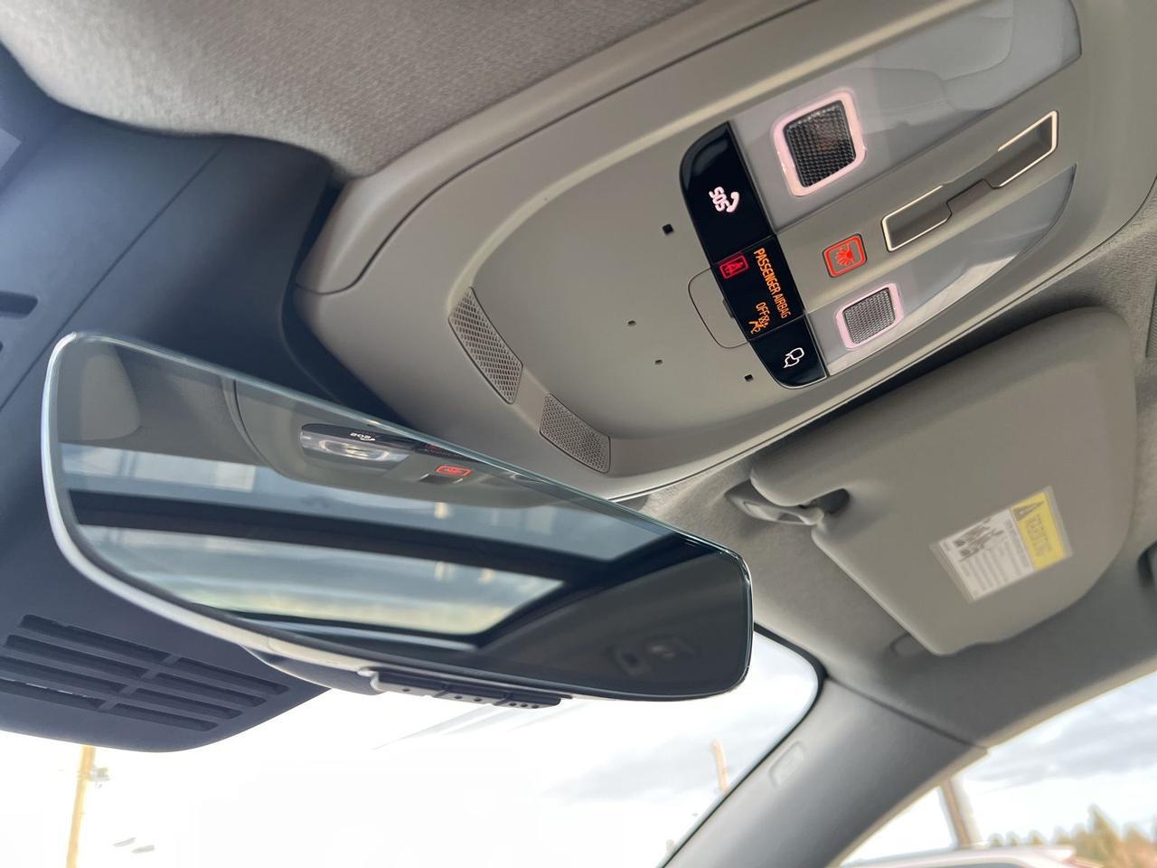 2026 Volvo XC40 B5 Ultra Bend OR