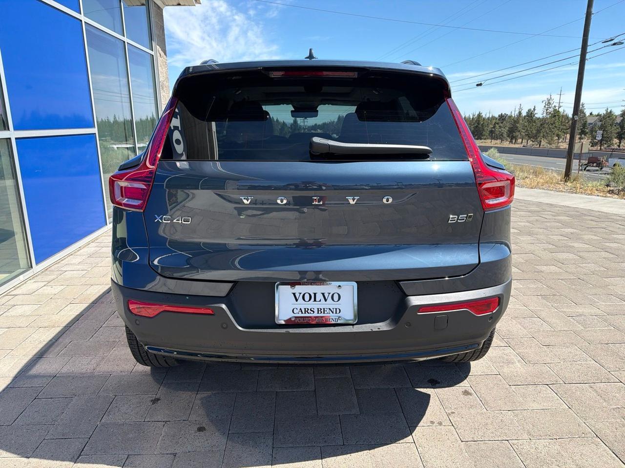 2026 Volvo XC40 B5 Ultra Bend OR