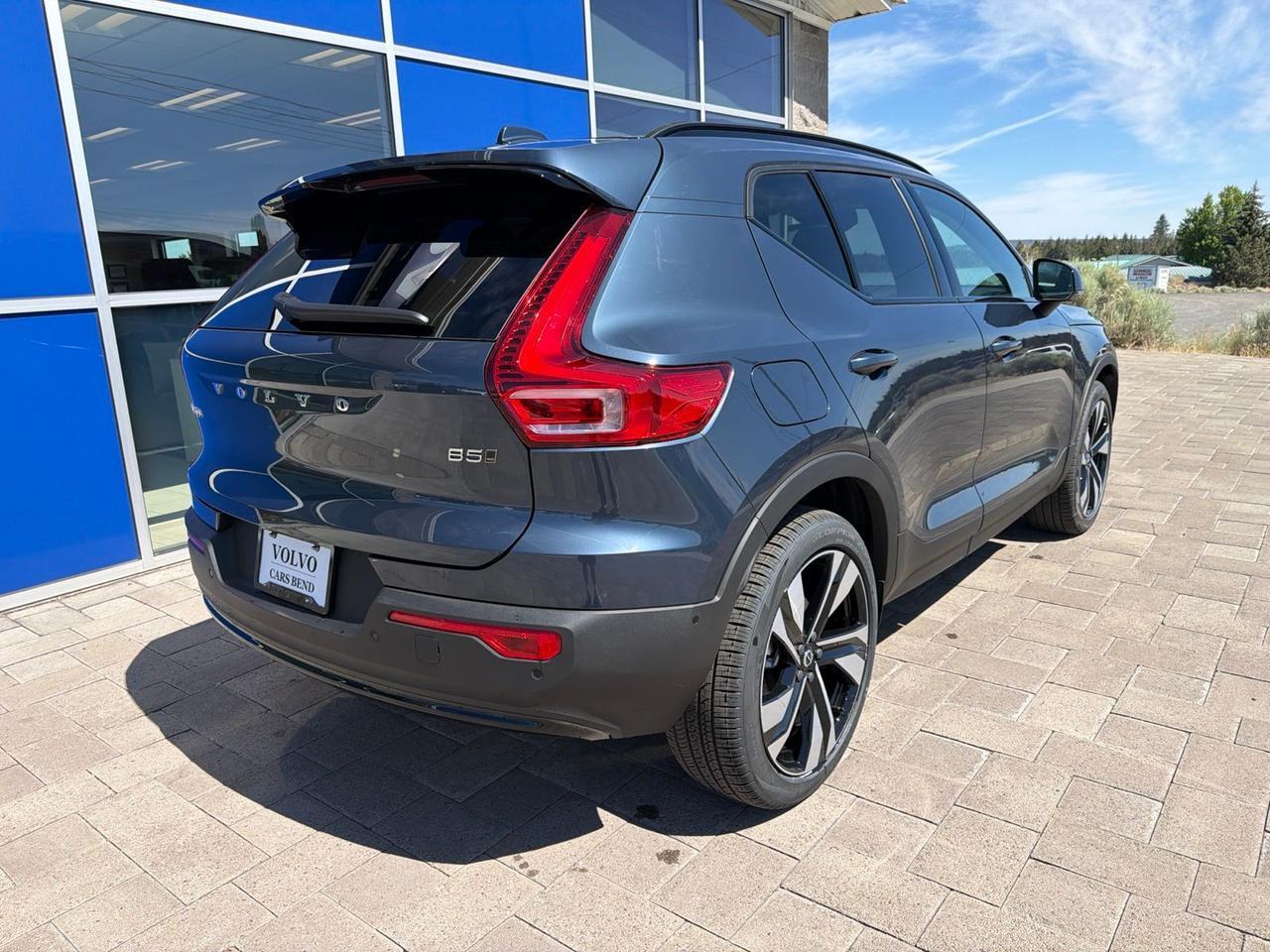 2026 Volvo XC40 B5 Ultra Bend OR