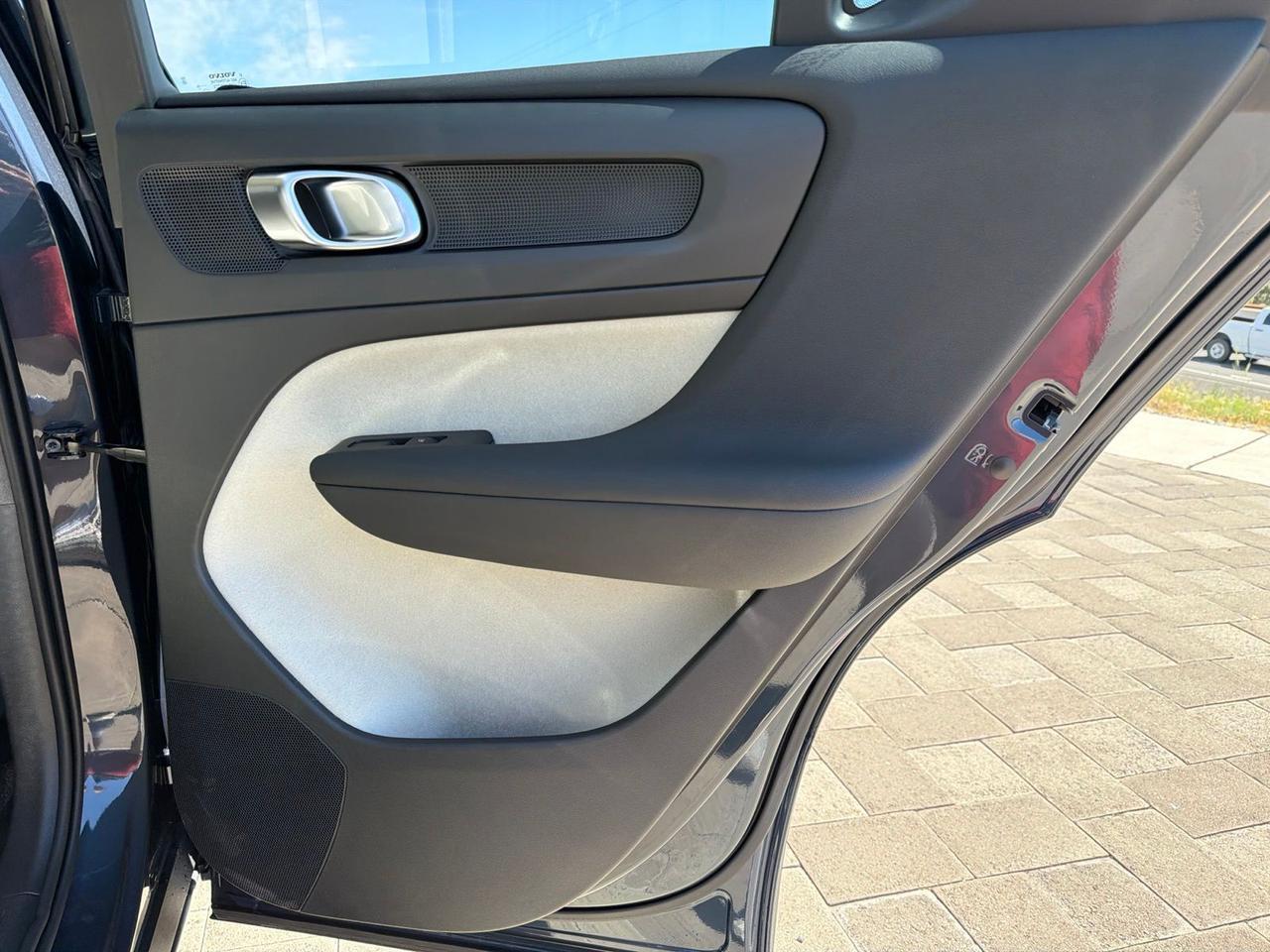 2026 Volvo XC40 B5 Ultra Bend OR