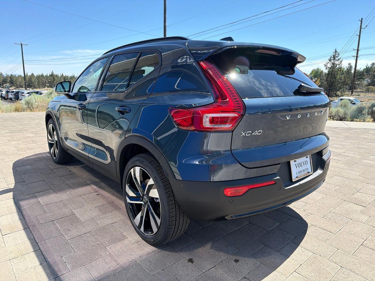 2026 Volvo XC40 B5 Ultra Bend OR