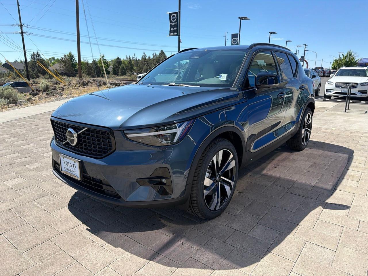 2026 Volvo XC40 B5 Ultra Bend OR
