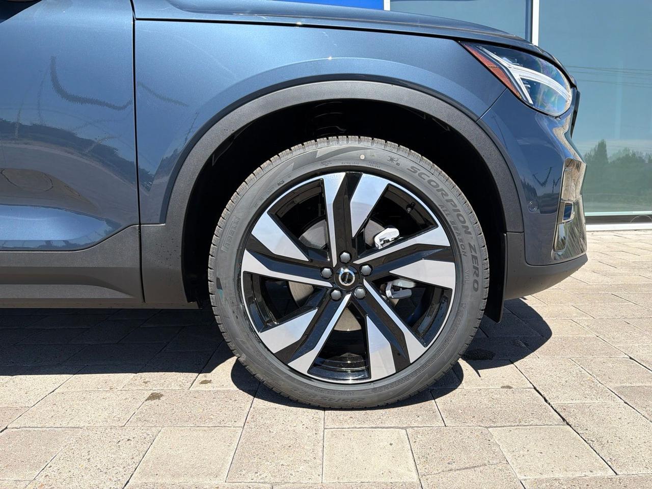 2026 Volvo XC40 B5 Ultra Bend OR