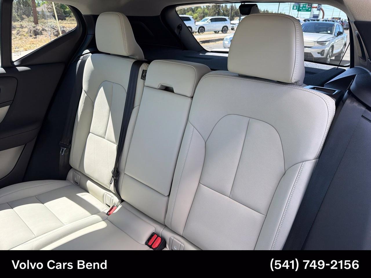 2026 Volvo XC40 B5 Ultra Bend OR