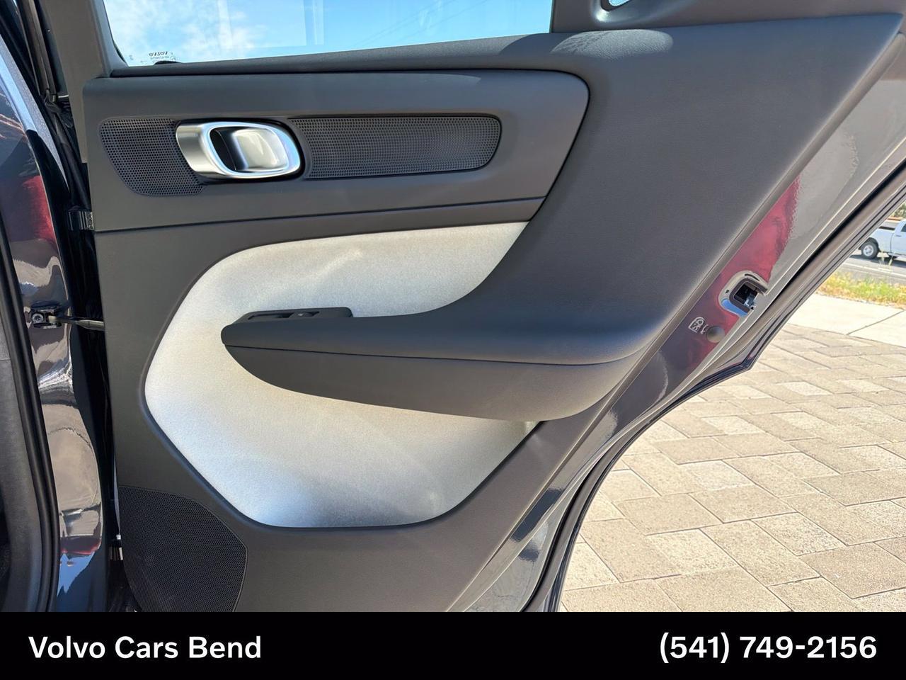 2026 Volvo XC40 B5 Ultra Bend OR