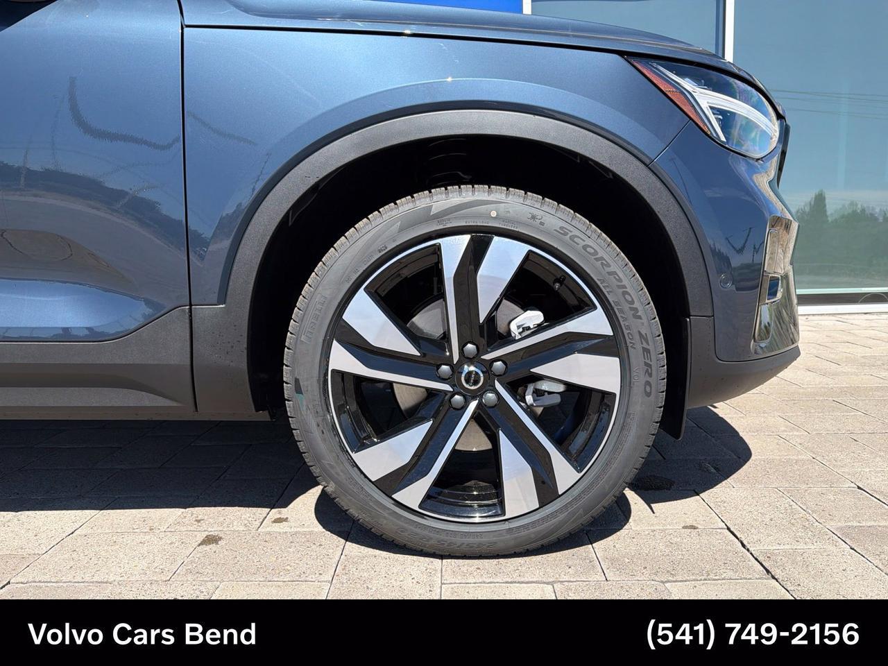 2026 Volvo XC40 B5 Ultra Bend OR