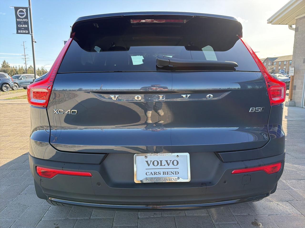 2026 Volvo XC40 B5 Ultra Bend OR