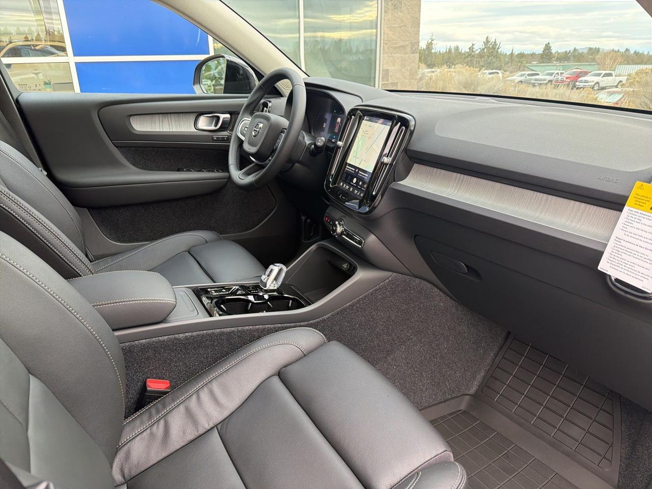 2026 Volvo XC40 B5 Ultra Bend OR