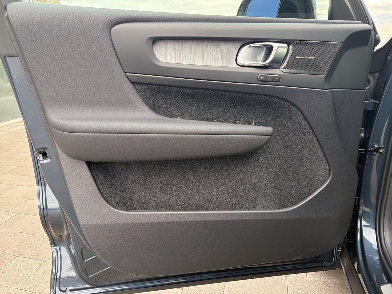 2026 Volvo XC40 B5 Ultra Bend OR