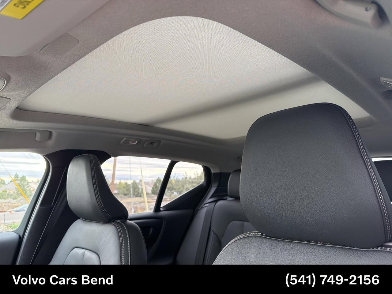 2026 Volvo XC40 B5 Ultra Bend OR