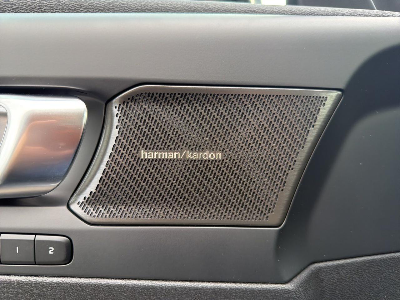 2026 Volvo XC40 B5 Ultra Bend OR