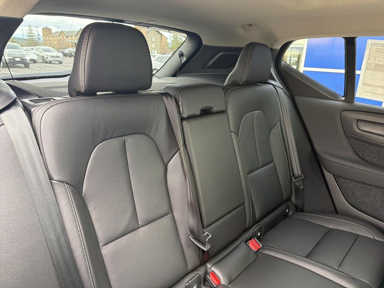 2026 Volvo XC40 B5 Ultra Bend OR